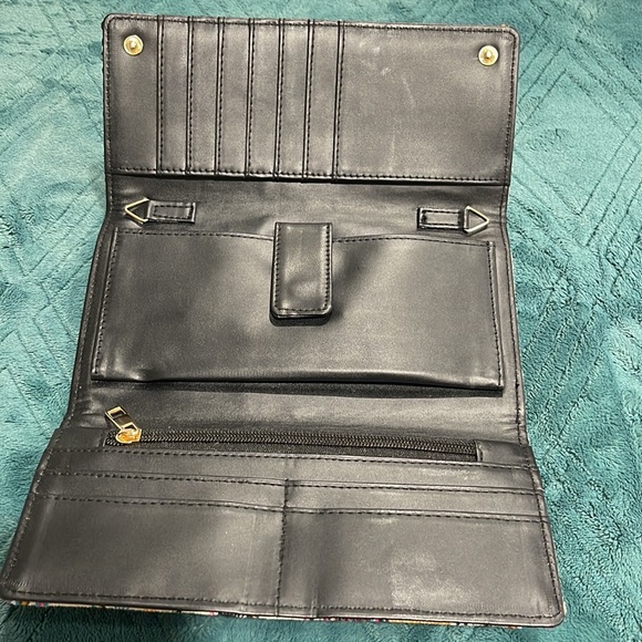 Multi Color Boho Style Wallet - Picture 3 of 5